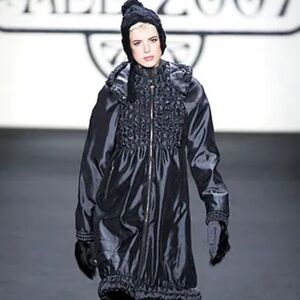 ✨ Anna Sui For Target Y2K Vintage Black Puffer Jacket Coat Hoodie